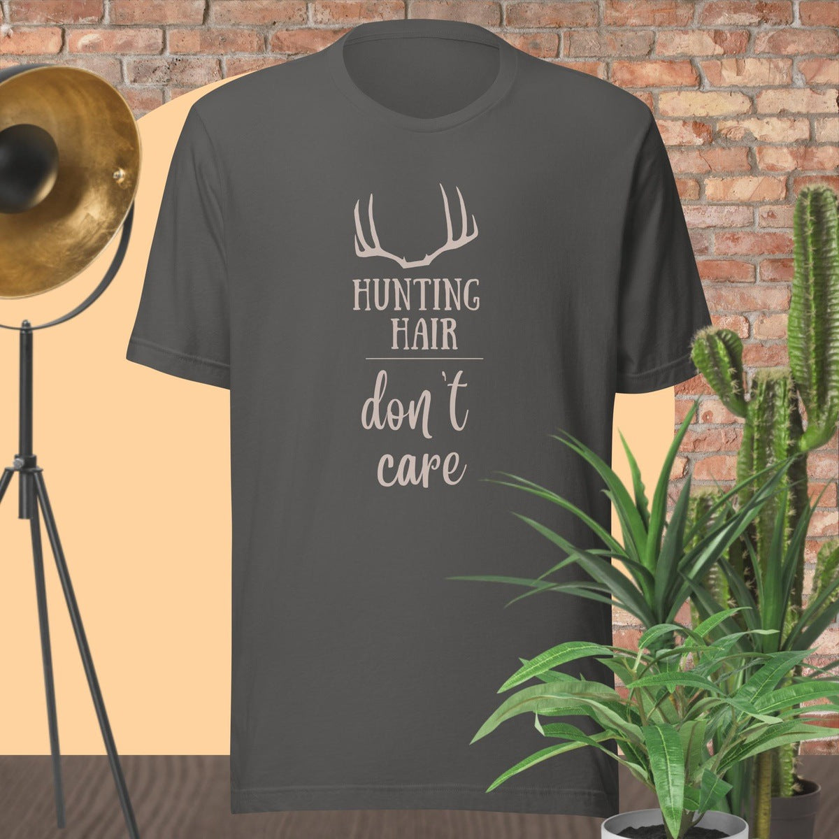 Hunting Hair, don't care T-shirt